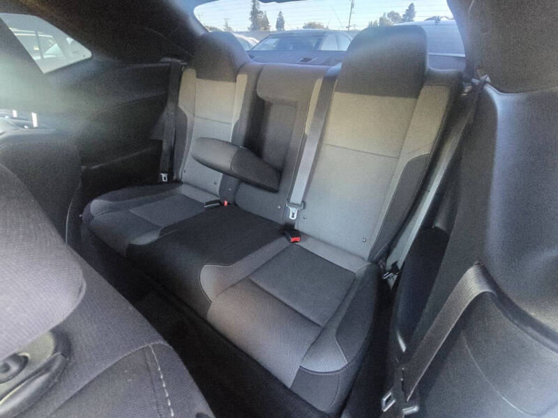 2015 Dodge Challenger SXT