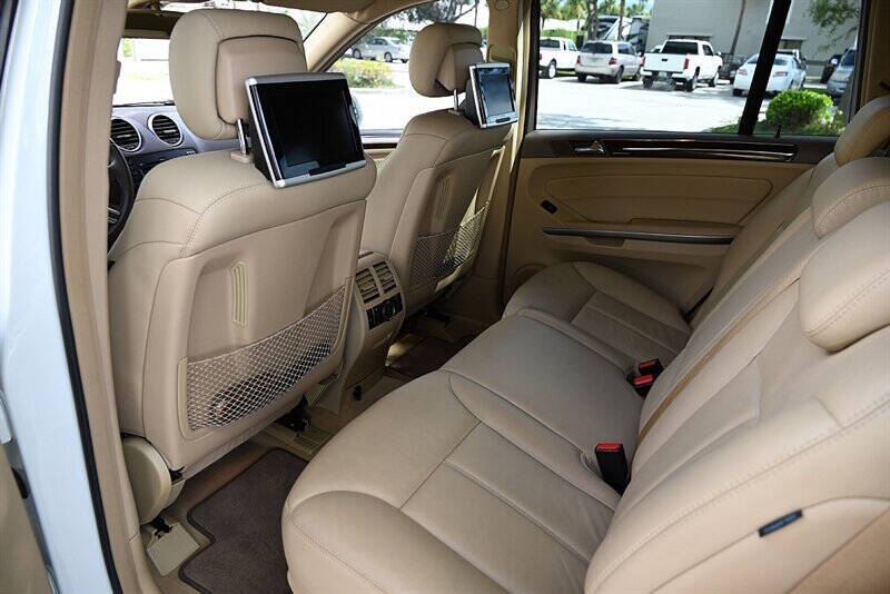 2009 Mercedes-Benz GL-Class 33