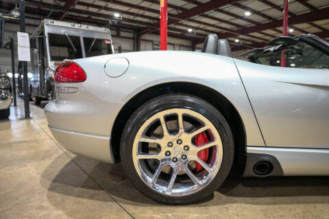2004 Dodge Viper SRT-10