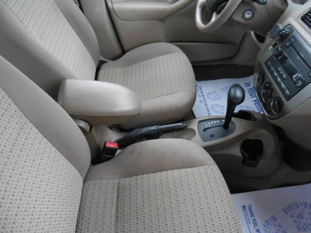 2005 Ford Focus ZXW SES