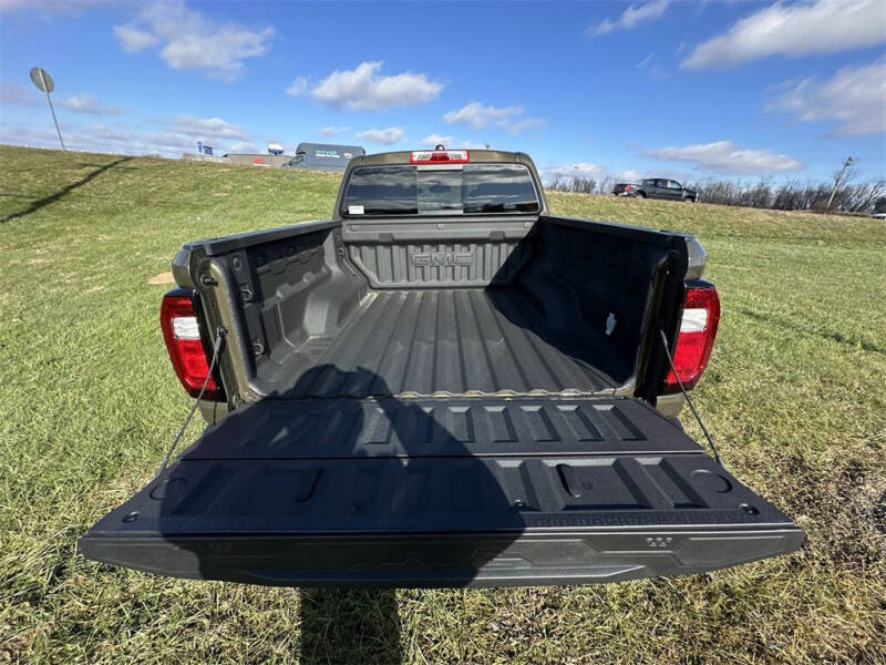 2024 GMC Canyon Elevation