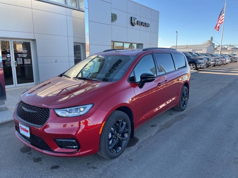 2026 Chrysler Pacifica Select