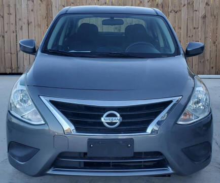 2019 Nissan Versa S Plus