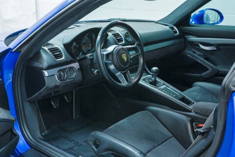 2016 Porsche Cayman GT4
