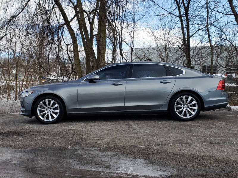 2018 Volvo S90 T6 Momentum