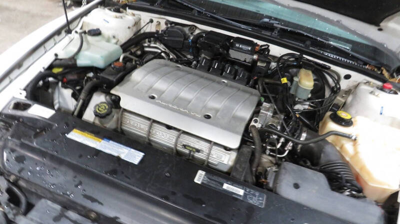 1999 Oldsmobile Aurora