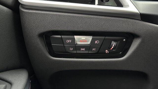 2025 BMW 3 Series 330i