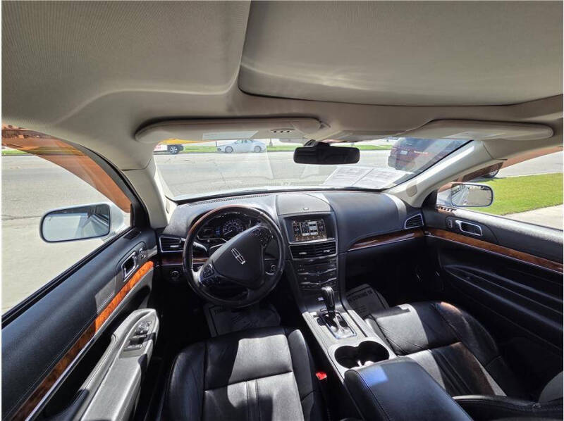 2018 Lincoln MKT Reserve