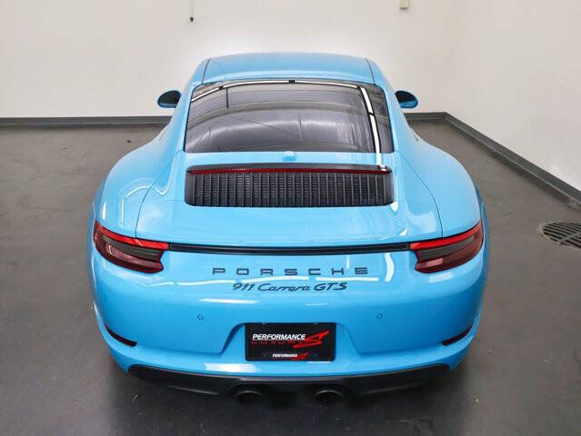 2019 Porsche 911 Carrera GTS
