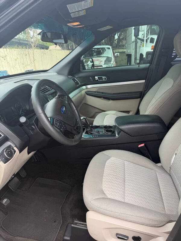 2018 Ford Explorer