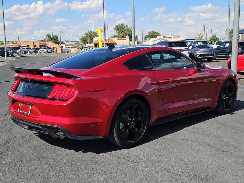 2022 Ford Mustang EcoBoost