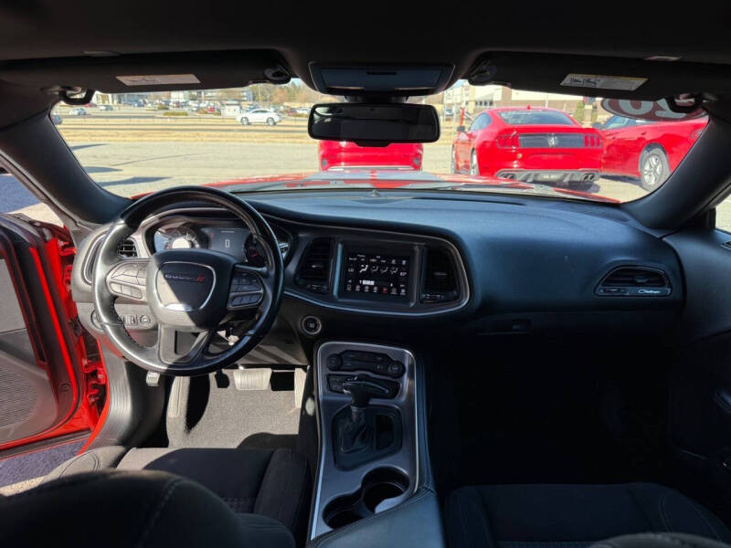 2020 Dodge Challenger SXT