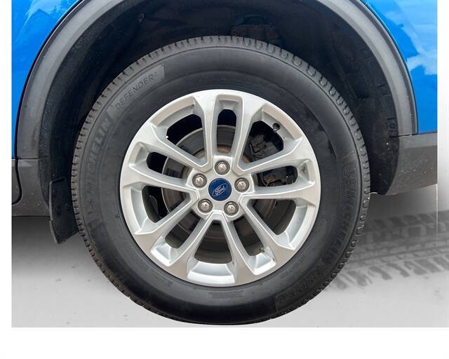 2020 Ford Escape SE