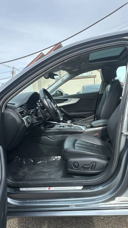 2017 Audi A4 2.0T quattro Premium Plus