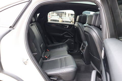 2021 Porsche Cayenne Coupe