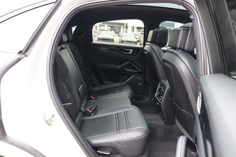 2021 Porsche Cayenne Coupe