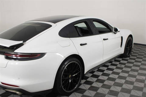 2017 Porsche Panamera