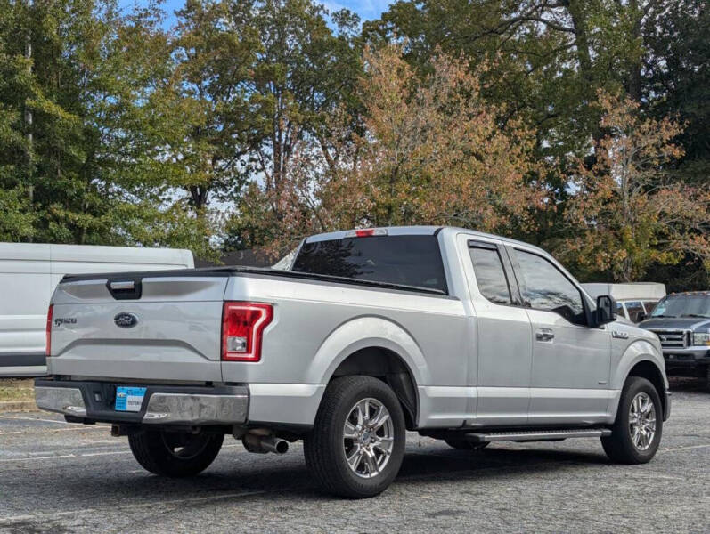 2015 Ford F-150 XLT photo 8