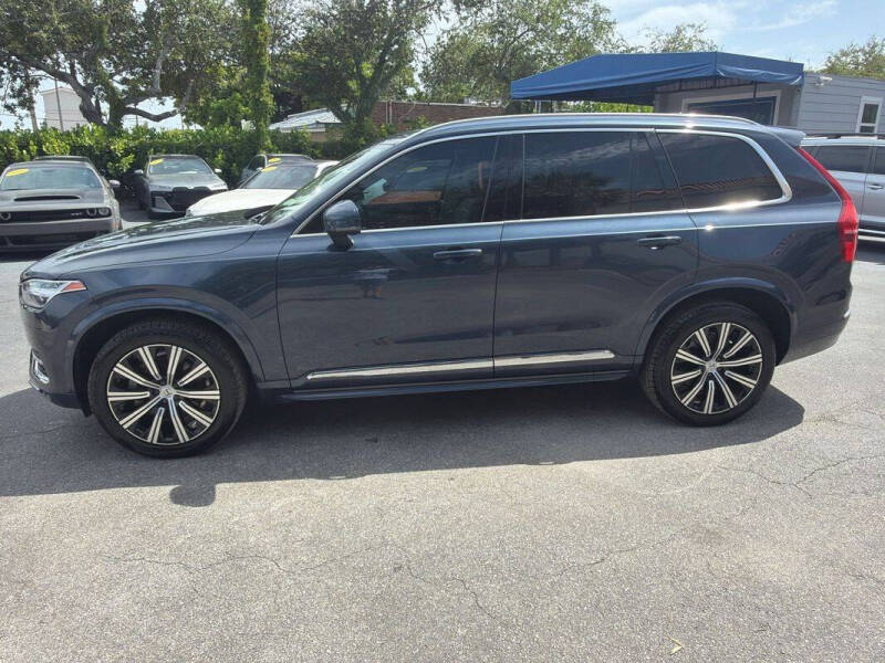 2024 Volvo XC90 B5 Core Bright Theme
