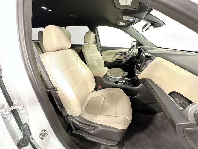 2022 Chevrolet Traverse LS