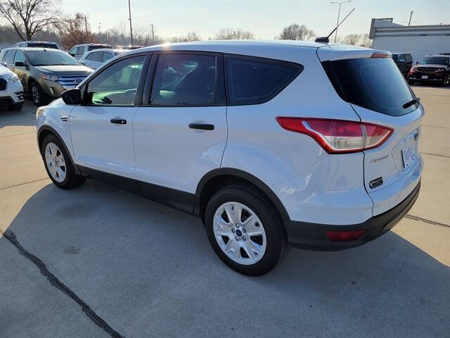 2016 Ford Escape S