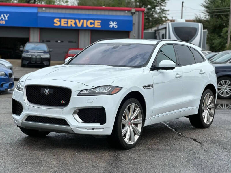 2019 Jaguar F-PACE S