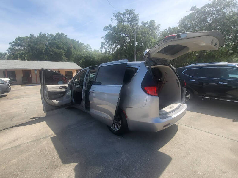 2017 Chrysler Pacifica Touring