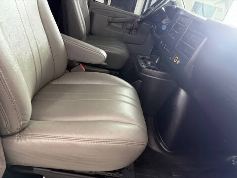 2021 Chevrolet Express 2500