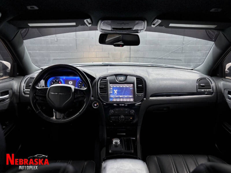 2019 Chrysler 300 S
