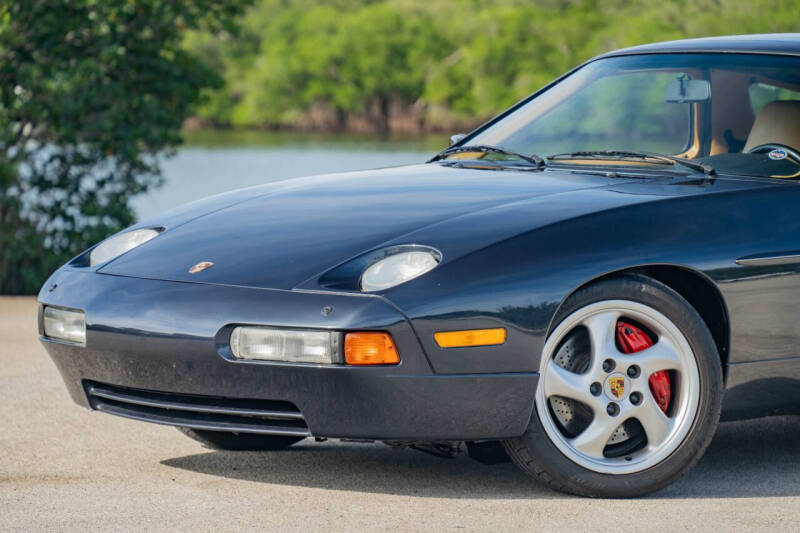 1987 Porsche 928 S4