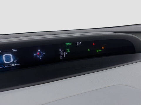 2017 Toyota Prius Three Touring