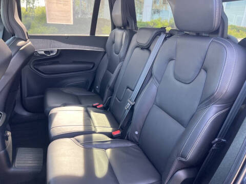 2023 Volvo XC90 Recharge T8 Ultimate Bright Theme 7P