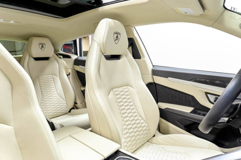 2020 Lamborghini Urus
