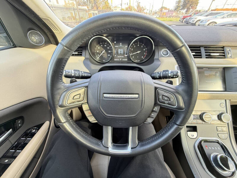 2019 Land Rover Range Rover Evoque SE Premium