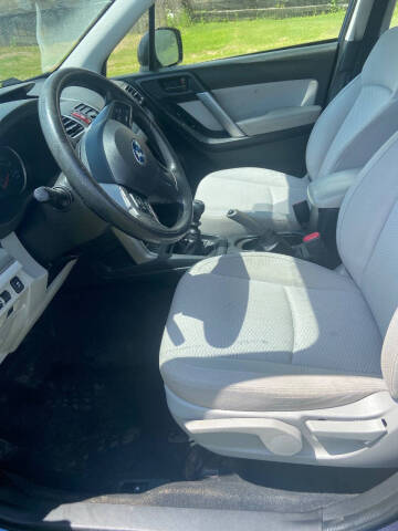 2016 Subaru Forester 2.5i
