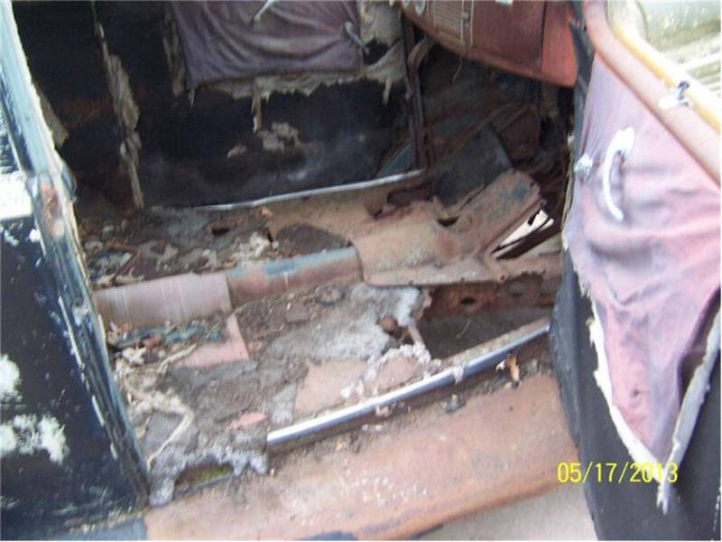 1939 Ford Standard Tudor Sedan