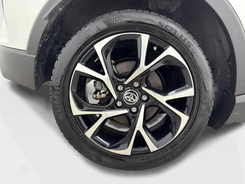2021 Toyota C-HR XLE