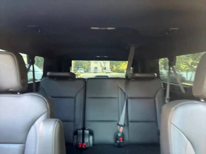 2021 Chevrolet Suburban LT