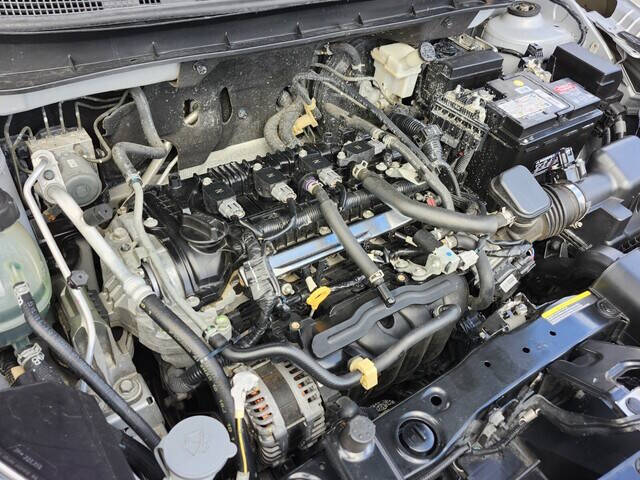 2019 Nissan Kicks SR