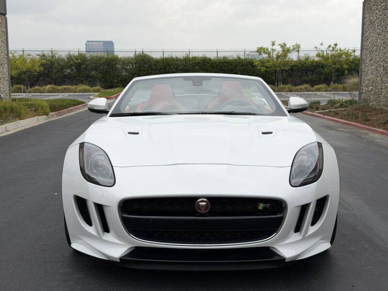 2016 Jaguar F-TYPE R