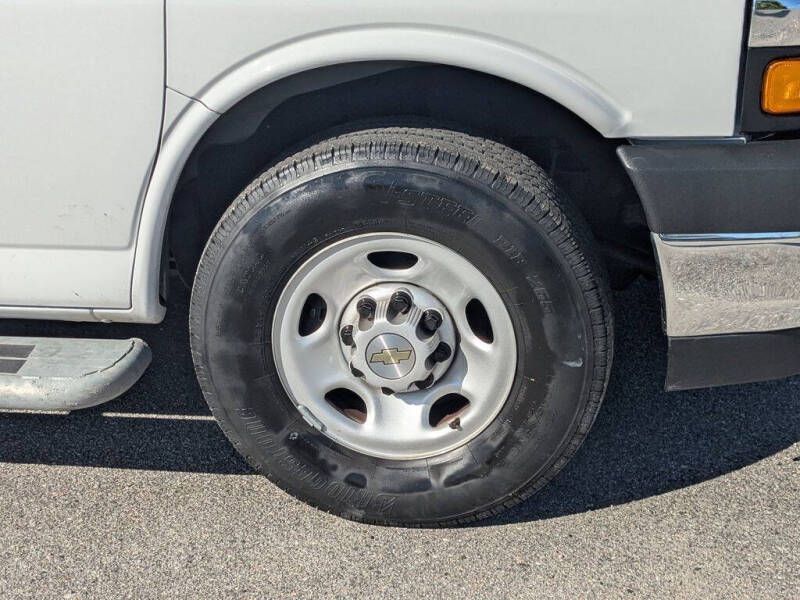 2024 Chevrolet Express 2500