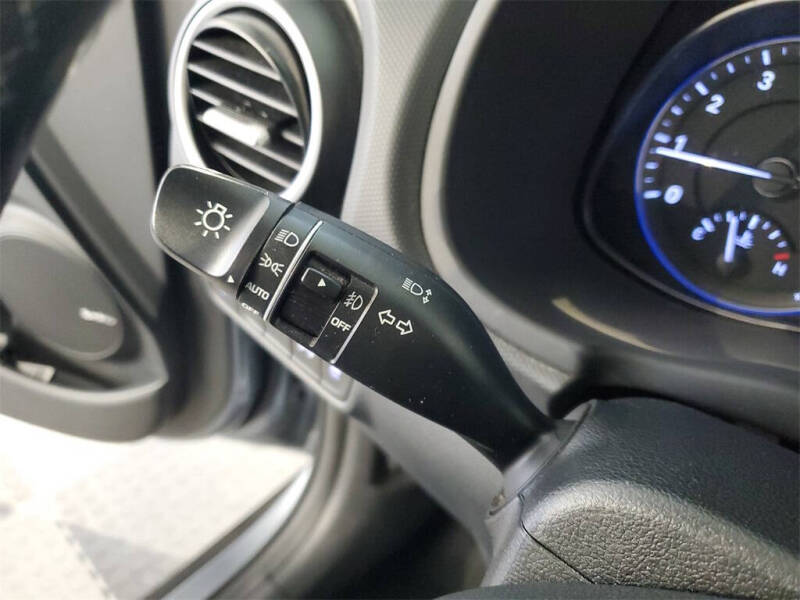 2020 Hyundai Kona SEL Plus