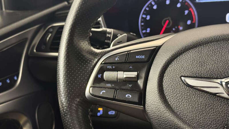 2020 Genesis G70