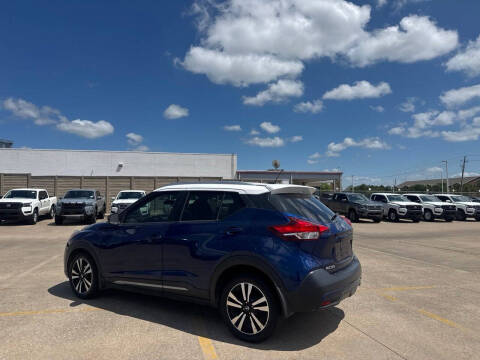 2019 Nissan Kicks SR