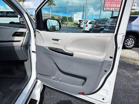 2014 Toyota Sienna