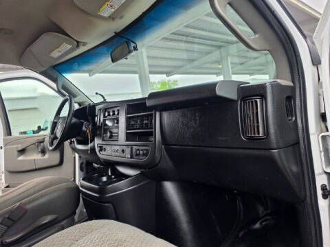 2018 GMC Savana 2500
