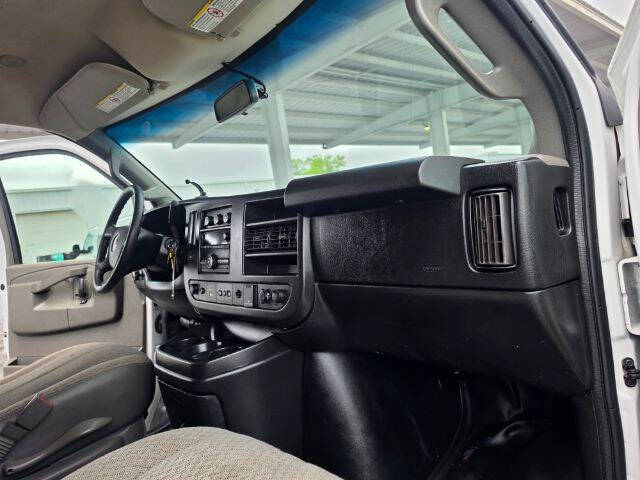 2018 GMC Savana 2500