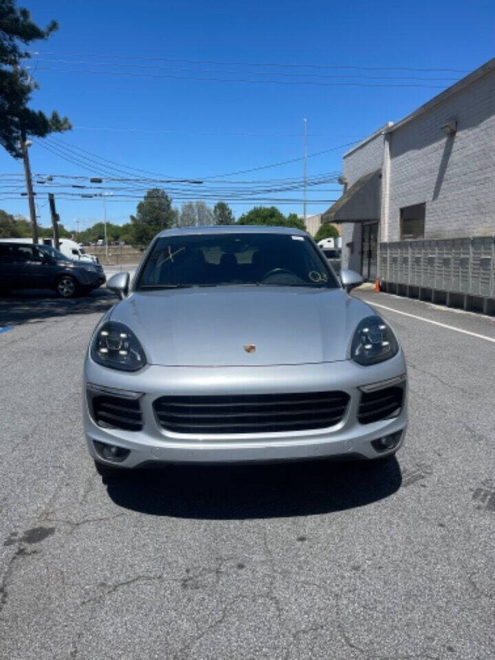 2018 Porsche Cayenne Base