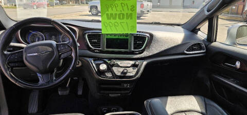 2020 Chrysler Pacifica Touring L