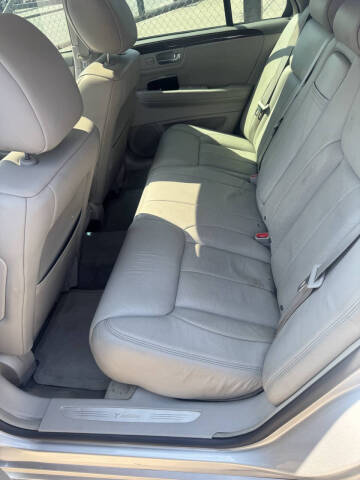 2011 Cadillac DTS Premium Collection